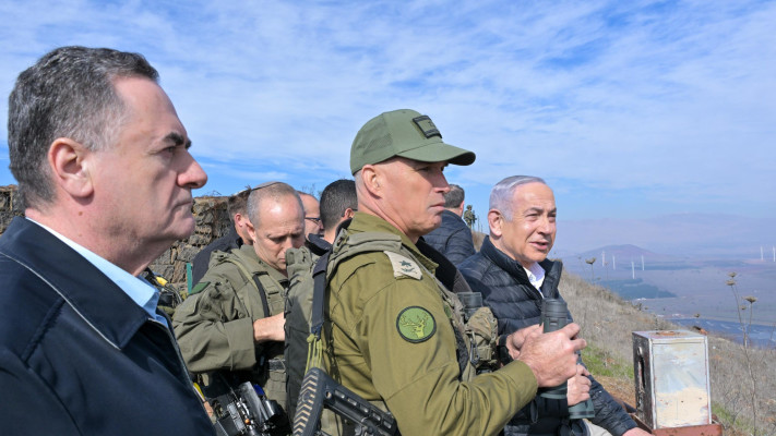 נתניהו וכ''ץ בגבול סוריה (צילום: קובי גדעון/לע''מ)