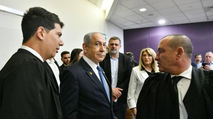 בנימין נתניהו בבית המשפט (צילום: רובי קסטרו)