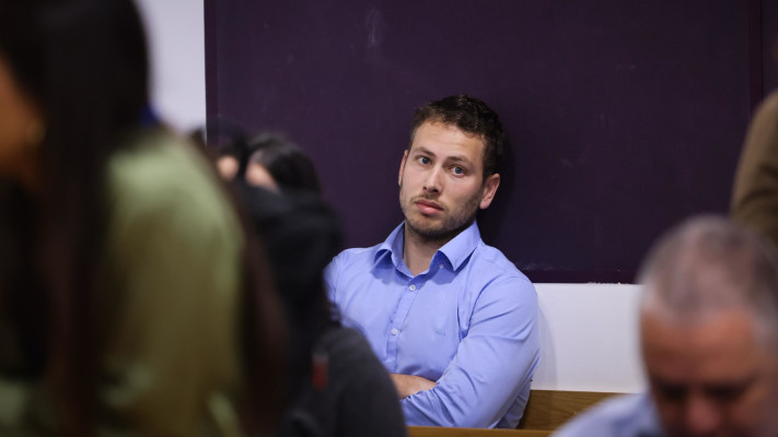 אבנר נתניהו בבית המשפט בעדות נתניהו (צילום: חיים גולדברג פלאש 90)