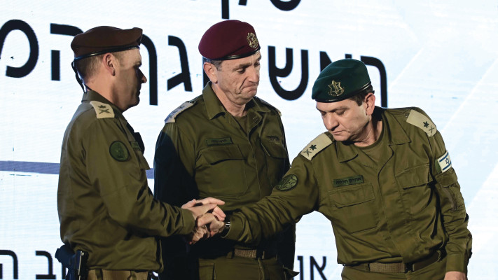 משלם את שכר הלימוד של עצמו ושל כל קודמיו. חליוה, הלוי ובינדר בתמונה אחת (צילום: תומר נויברג, פלאש 90)