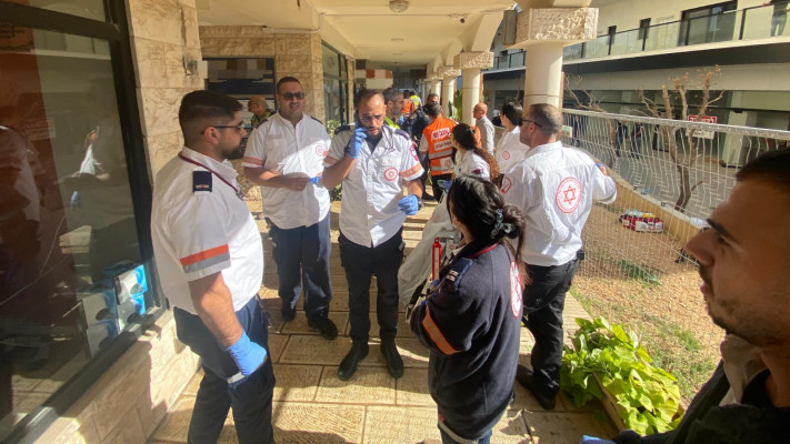 שריפה בבניין מגורים בפרדס חנה