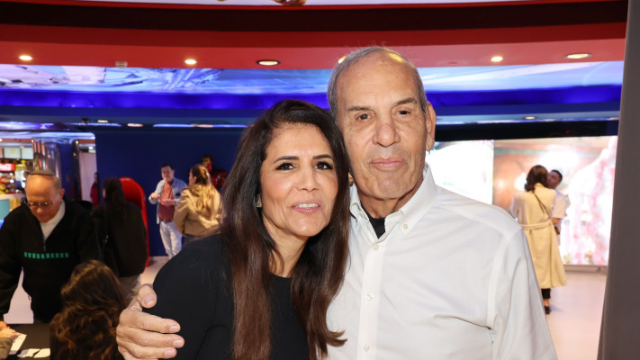 שמואל פרנקל ואלונה ברקת  (צילום: רפי דלויה)