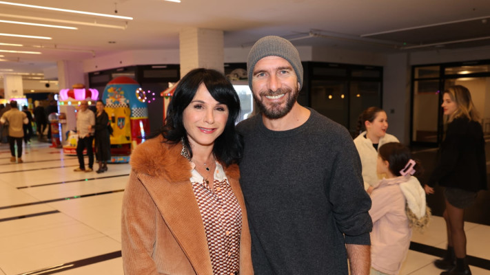 אסי כהן ורותם אבוהב (צילום: רפי דלויה)