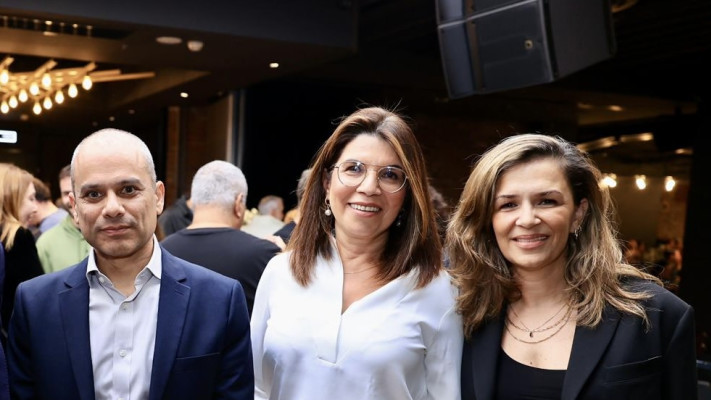 פזית גרפינקל, איילת יסעור וידין ענתבי (צילום: אביב גוטליב)