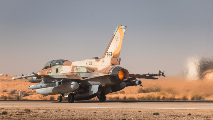 המראת מטוסי הקרב לתקיפה בתימן (צילום: דובר צהל)
