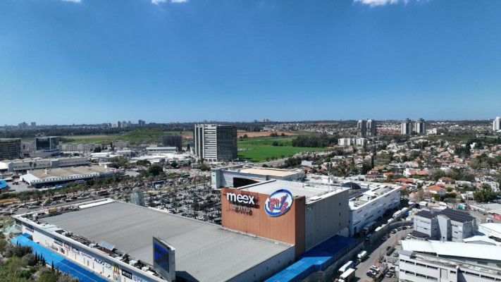 מתחם MEEX שרונים (צילום: קסם הדמיות)