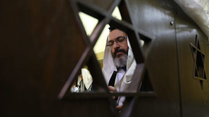 תפילה בקהילה היהודית בפרנקפורט (צילום: רפי ארליך)