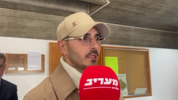 סיימון לבייב בבית המשפט (צילום: מעריב אונליין)