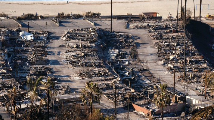 שכונה בלוס אנג'לס שנשרפה השבוע