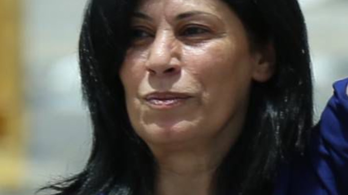 חלידה ג'ראר - ראש ארגון החזית העממית לטרור וחברה במועצה המחוקקת הפלסטינית (צילום: רשתות ערביות)