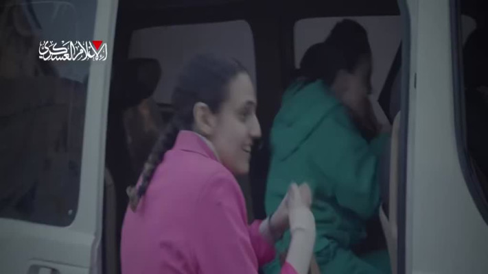 שחרור החטופות (צילום: רשתות ערביות)