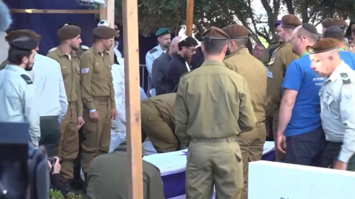 הלוויתו של אורון שאול ז''ל (צילום: שקד שדה)