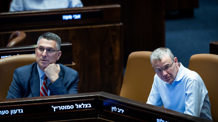 יריב לוין, גדעון סער (צילום: יונתן זינדל, פלאש 90)