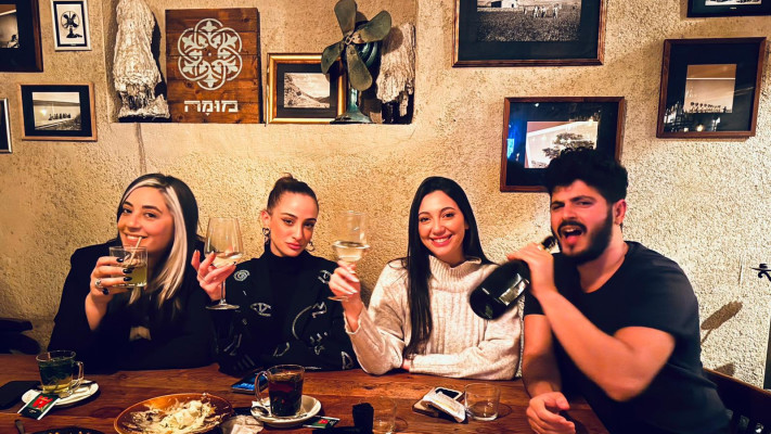 רביעיית הגמר התכנסה לארוחת ערב חגיגית במסעדת מומה לקראת הגמר הגדול (צילום: רד אורבך)