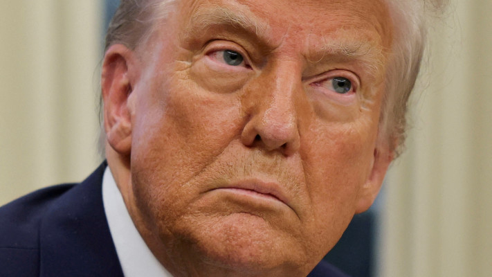 יפעת קלדרון: \'\'השבת יקירנו לא תלויה בביבי - אלא בטראמפ\'\'. דונלד טראמפ