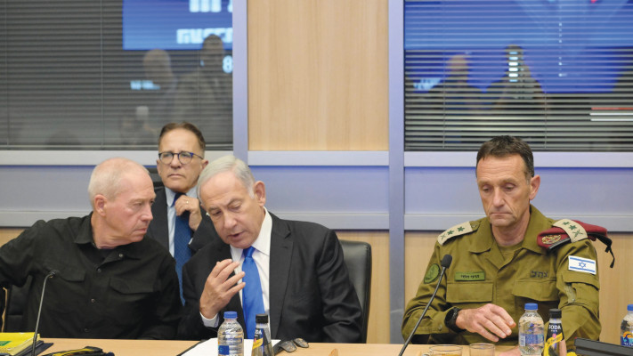 הכל בגלל צווי המעצר נגד נתניהו וגלנט?