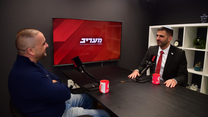 אבי שושן ושר התקשורת שלמה קרעי (צילום: אבשלום שושני)