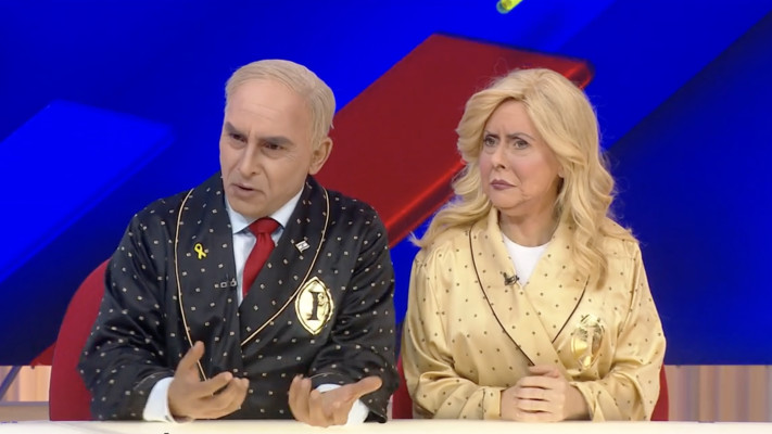 בנימין נתניהו (מריאנו אידלמן) ושרה נתניהו (עלמה זק), ארץ נהדרת (צילום: צילום מסך, מתוך ''ארץ נהדרת'')
