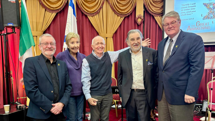 דיוויד פרסונס, מוריס כהן, פול קולטר (צילום: השגרירות הנוצרית הבינלאומית)