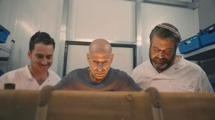 רודי סעדה, קופה ראשית (צילום: מסך: כאן 11)
