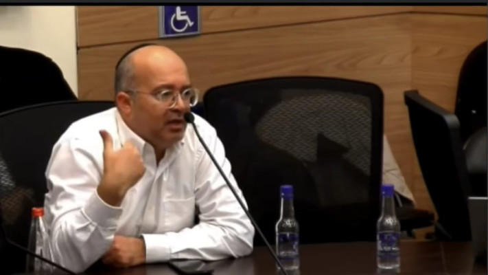 יקותיאל משי, מנהל קידום מדיניות וקשרי ממשל בעמותת 121 (צילום: ערוץ הכנסת)