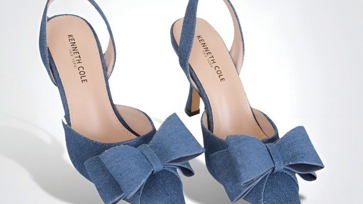 KENNETH COLE נעלי עקב. מחיר לאחר הנחה 274.90 ש''ח (צילום: יונתן לוי)