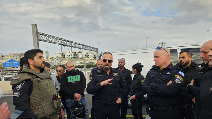 זירת הפיצוץ ברכבו של שלומי לחיאני באיילון 