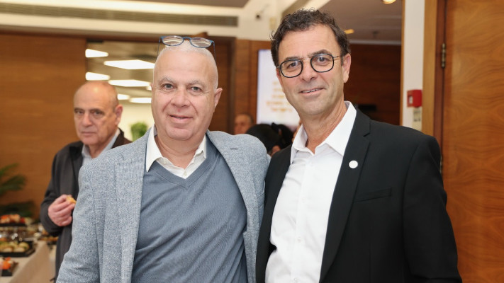 חן שרייבר ומנשה קנובל (צילום: ניב קנטור)