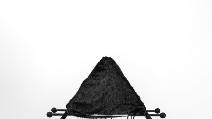 מרחק שחור טסי כהן פפר (צילום: דניאל חנוך)