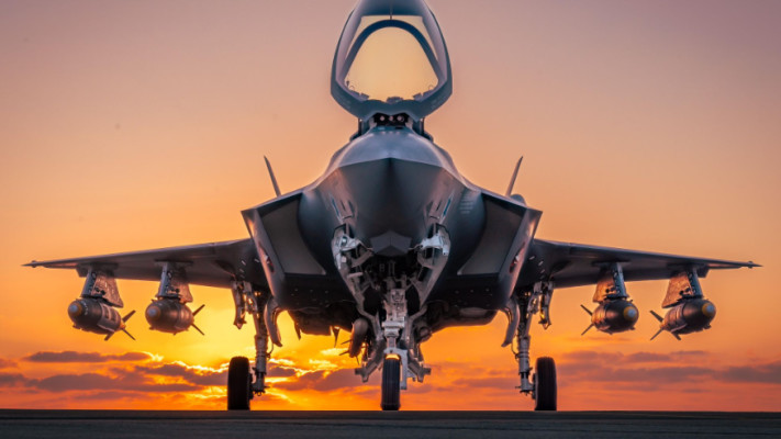 שלושה מטוסי &ldquo;אדיר&rdquo; (F-35i) חדשים נחתו בבסיס נבטים