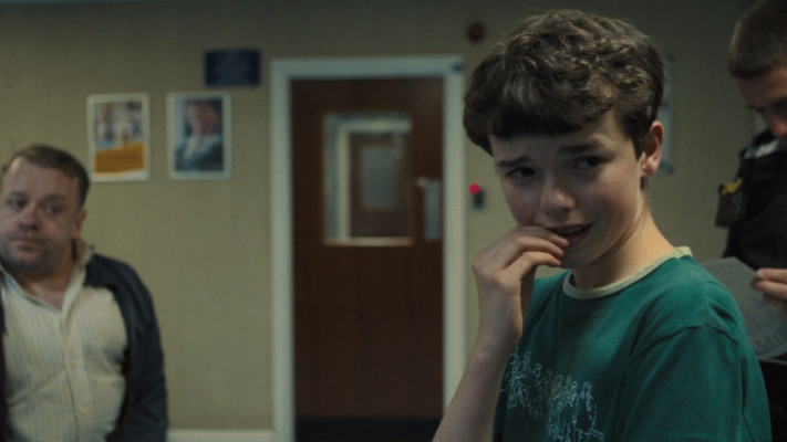 פנומנלי. אוון קופר כג'יימי מילר ב''התבגרות''