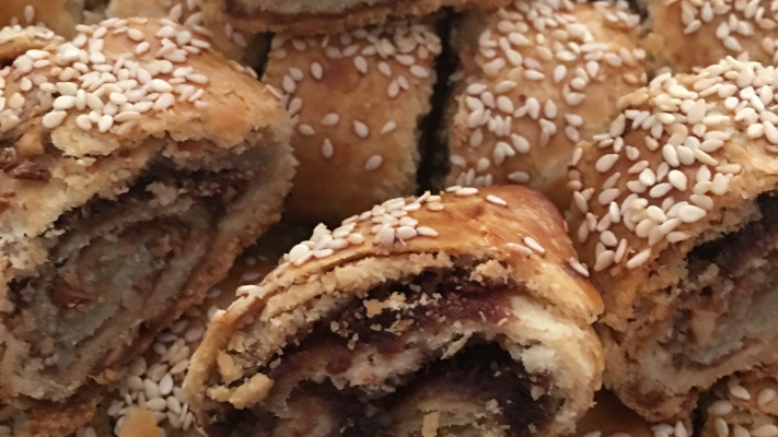 מגולגלות תמרים (צילום: פסקל פרץ-רובין)