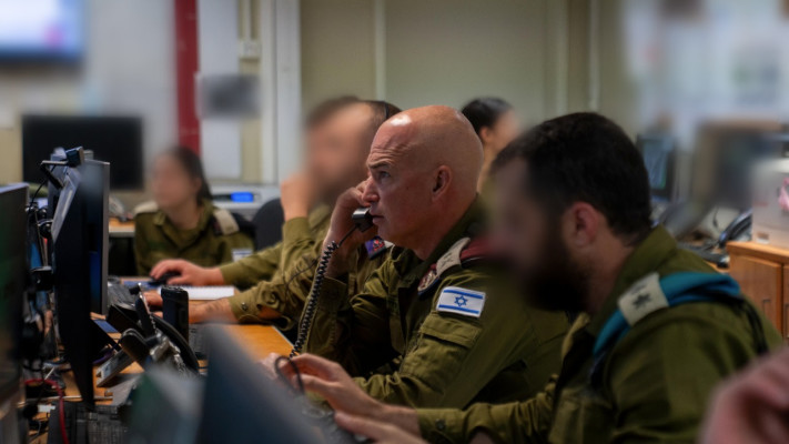 הבור בפיקוד צפון במהלך התקיפה בדרום לבנון (צילום: דובר צה''ל)