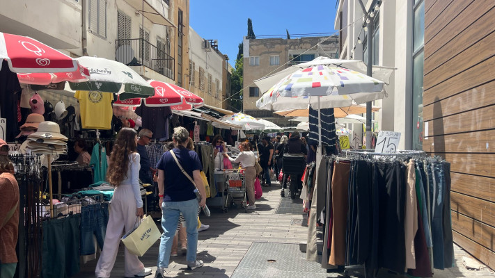 שוק בצלאל, תל אביב. ''הדרך אליו עוברת בגיהנום של קינג ג'ורג'''