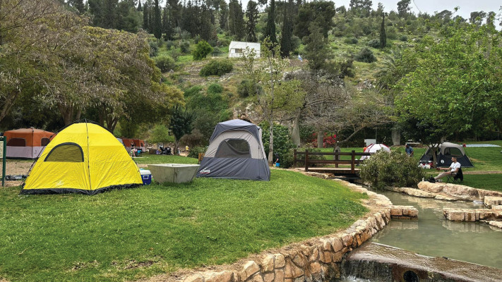 גן לאומי, חניון לילה מעיין חרוד (צילום: לימור קטן פרידמן רשות הטבע והגנים)