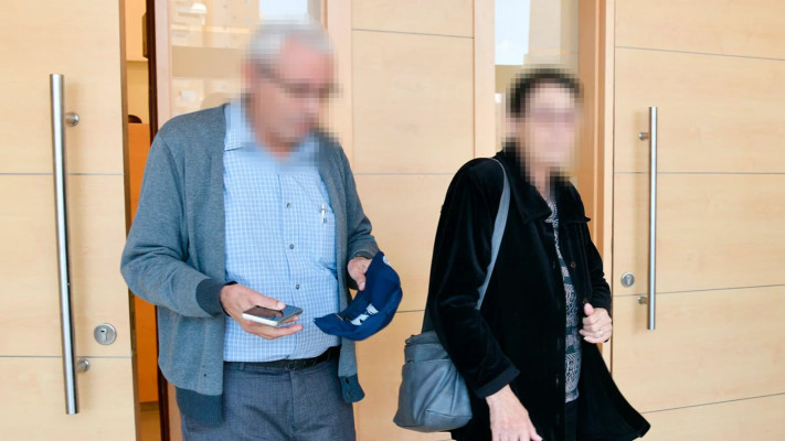 הוריו של איש השב''כ העצור (צילום: ראובן קסטרו)