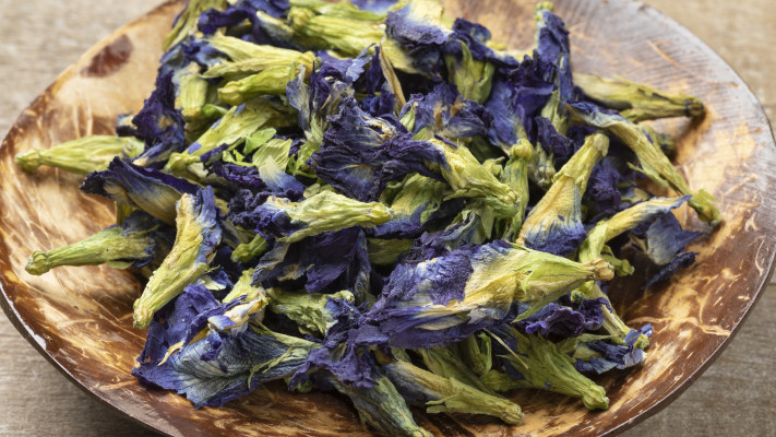 תה פרחי אפונת-הפרפר (צילום: אינגאימג')