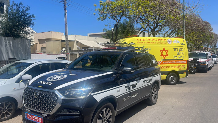 זירת האירוע הקשה בחדרה  (צילום: דוברות מד''א)