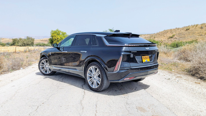 קאדילק ליריק