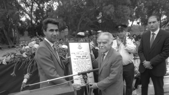 ראש הממשלה יצחק שמיר באילת 1990 (צילום: צבי ישראלי)