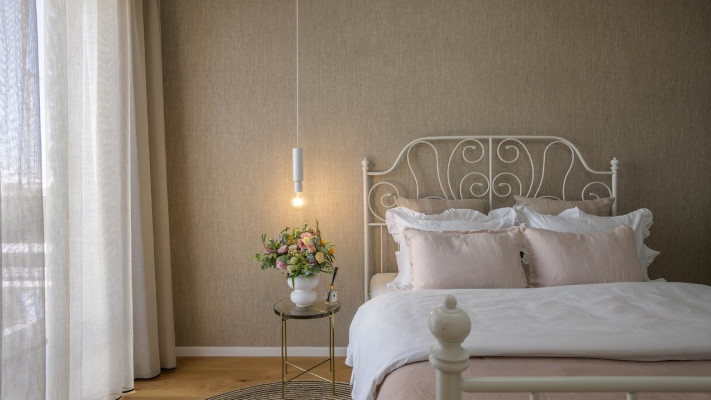 עיצוב שבי מזרחי, טפט וטקסטיל ELLA DECOR   (צילום: ארקדי רסקין)