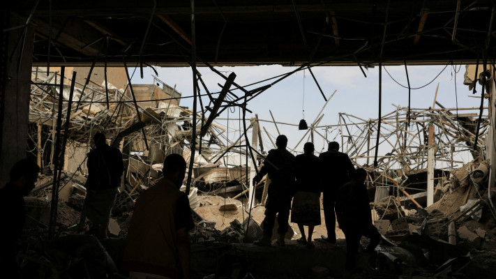תקיפה בתימן (צילום: REUTERS/Khaled Abdullah)