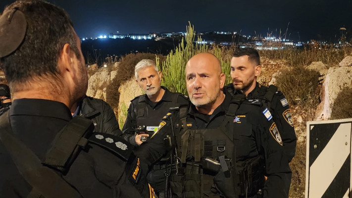 כוחות משטרה בזירה (צילום: דוברות המשטרה)