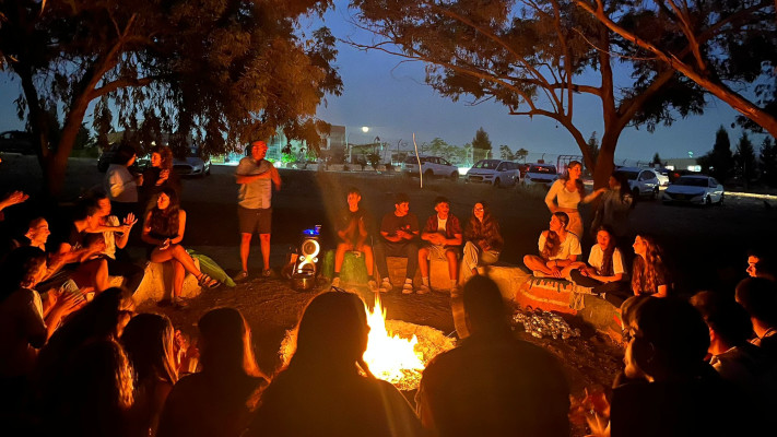 גבורה במדורה (צילום: צילום פרטי)