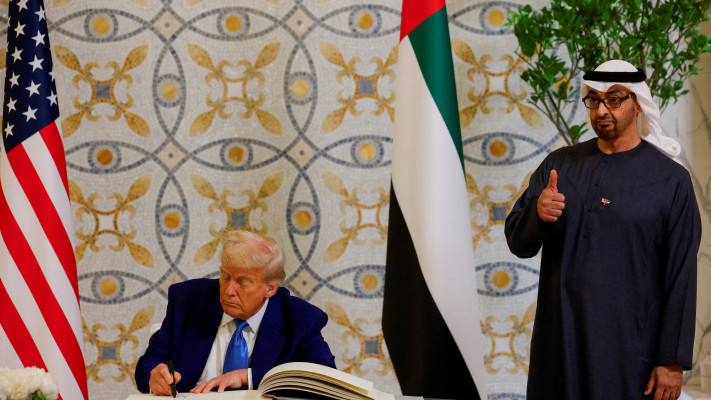 דונלד טראמפ, שיח' מוחמד בן זאיד