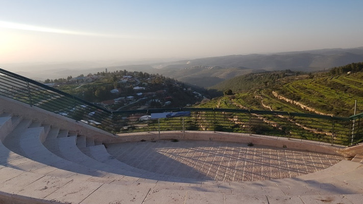 מצפור צביקה (צילום: תיירות גוש עציון)