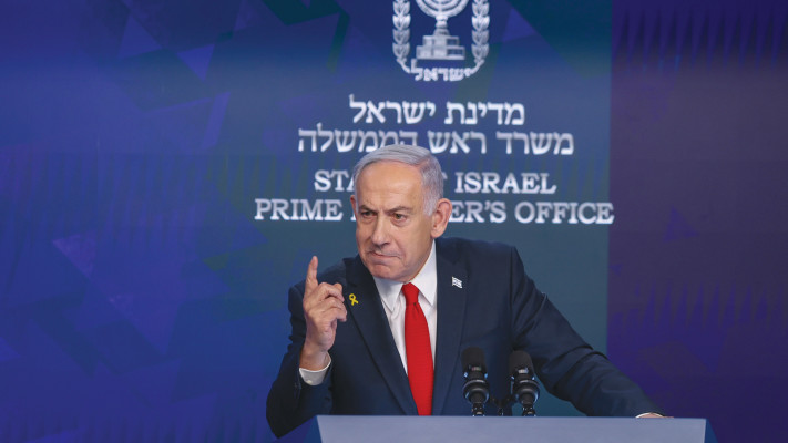 בנימין נתניהו במסיבת העיתונאים לאחר פסיקת בג''צ (צילום: פול אלכס קולומויסקי)