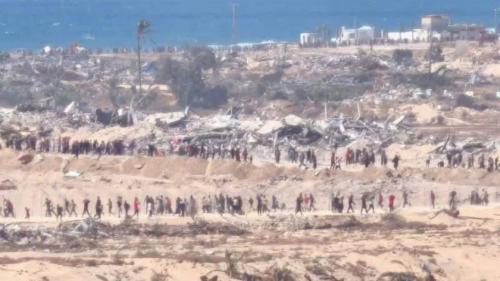 תור לחלוקת סיוע הומניטרי