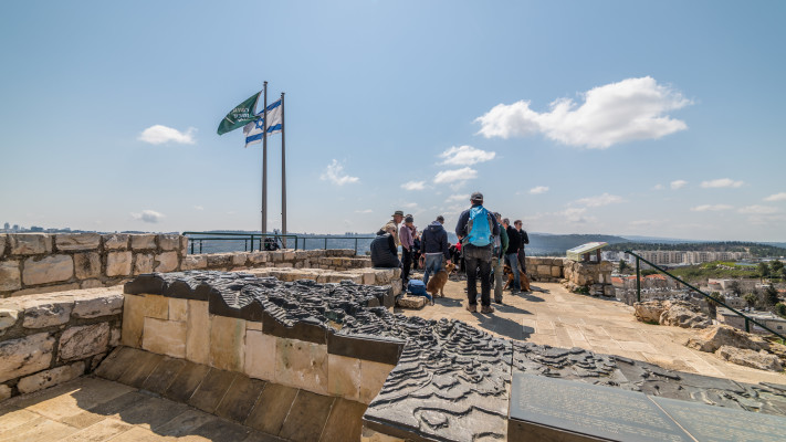 אתר לאומי הקסטל (צילום: צבי הנרי כהן)
