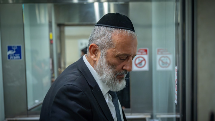 מעמד מיוחד כמוזמן קבוע ובכיר. אריה דרעי (צילום: חיים גולדברג, פלאש 90)